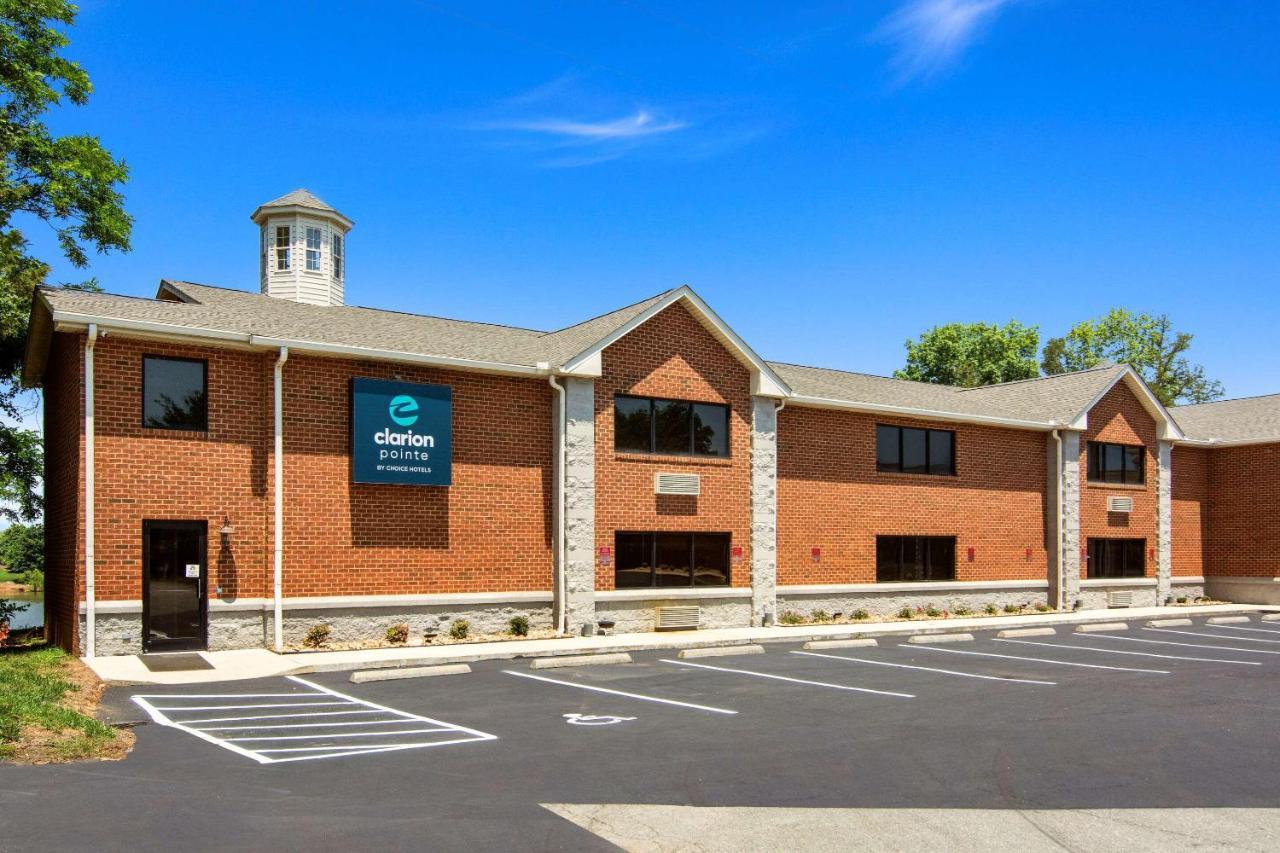 Clarion Pointe On The Lake Clarksville-South Hill West Extérieur photo
